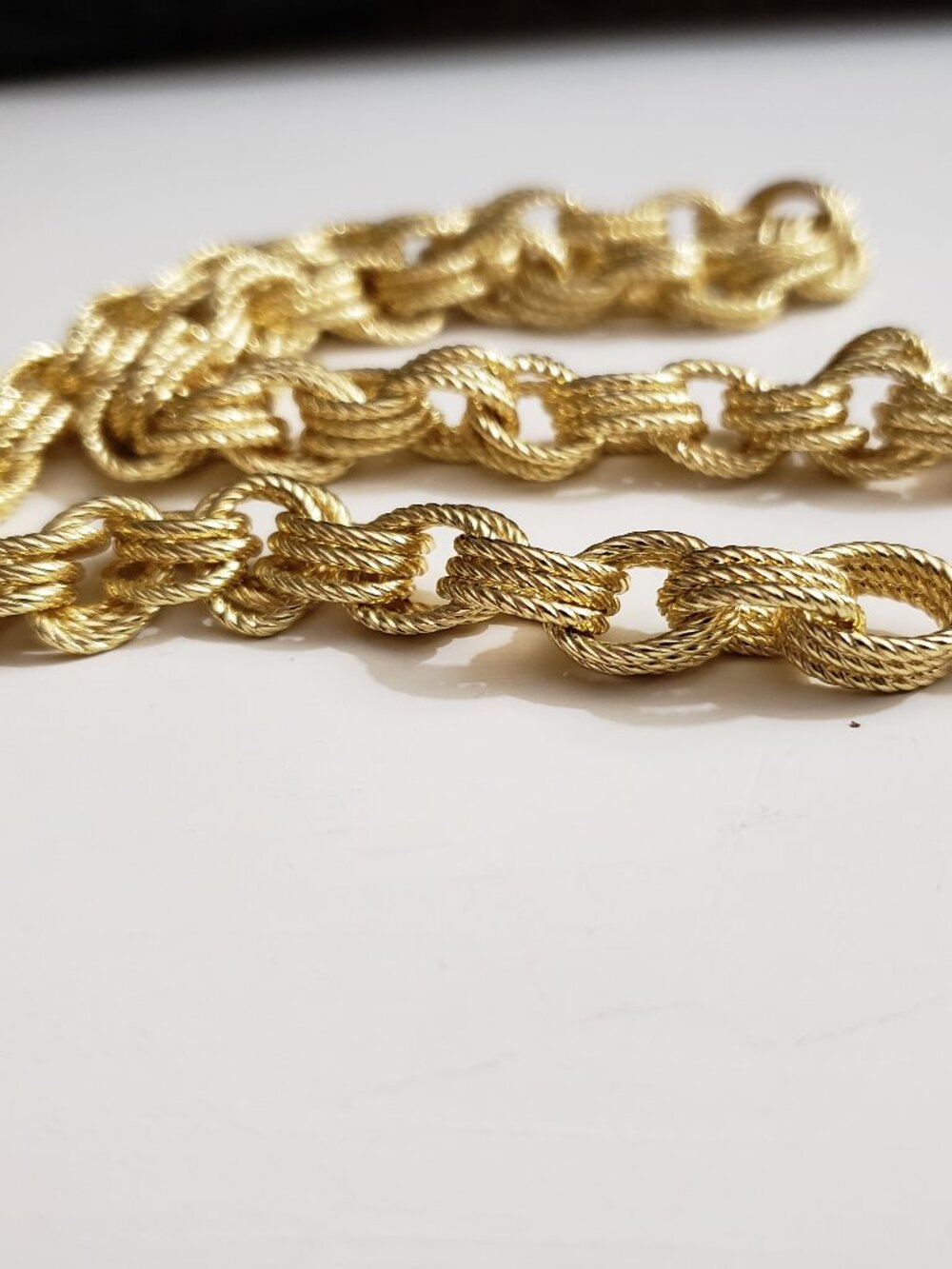 GORGEOUS YELLOW 18K OVER TRIPLE LINK NECKLACE